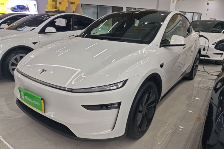 Tesla Model Y 2026 Rear-Drive Model