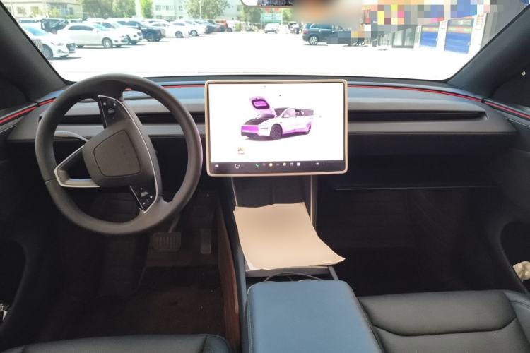Used Tesla Model Y 2026 Long-Range All-Wheel-Drive Model Center Console