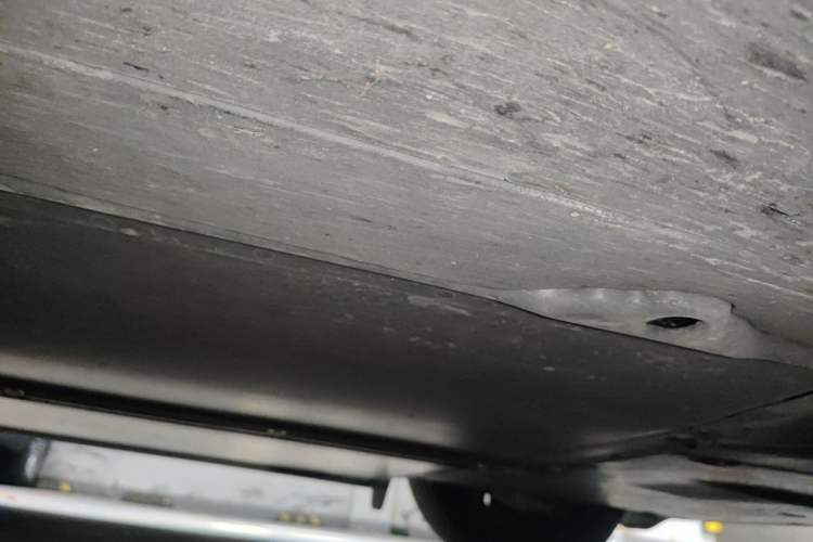 Used Tesla Model Y 2026 Model Long-Range Rear-Wheel-Drive Version Chassis Front Right