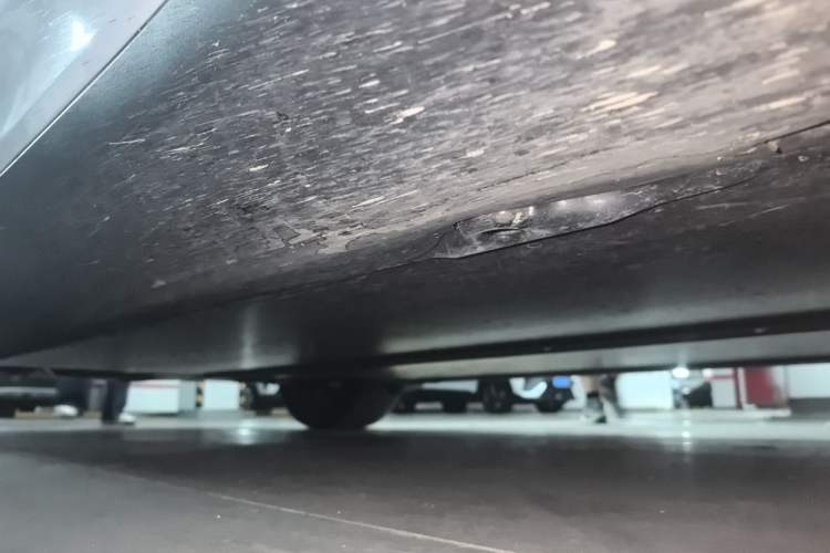 Used Tesla Model Y 2026 Facelifted Long-Range Rear-Drive Model Chassis Front Right