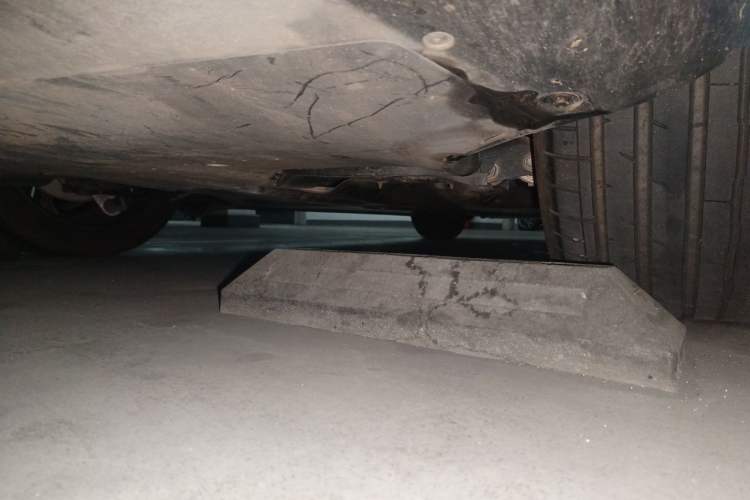 Used Tesla Model Y 2026 Model Long-Range Rear-Wheel-Drive Version Chassis Rear Right