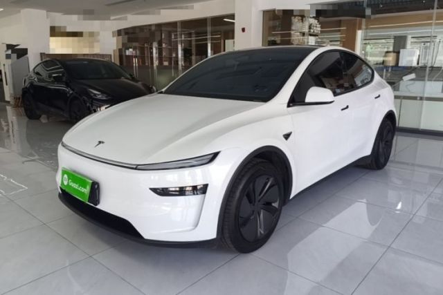 Used Tesla Model Y 2026 Rear-Drive Model
