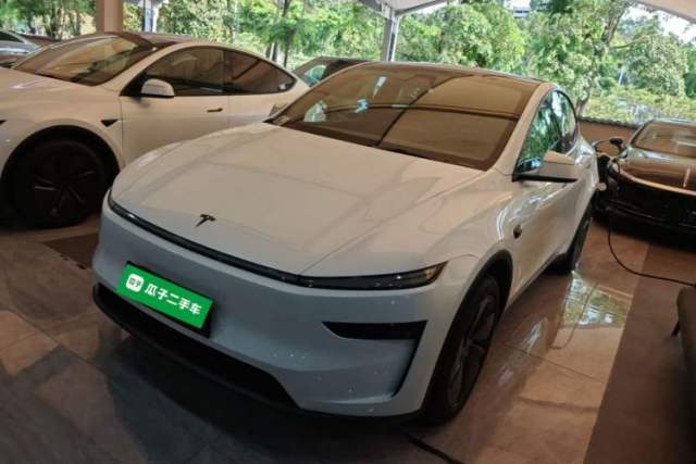 Used Tesla Model Y 2026 Rear-Drive Model