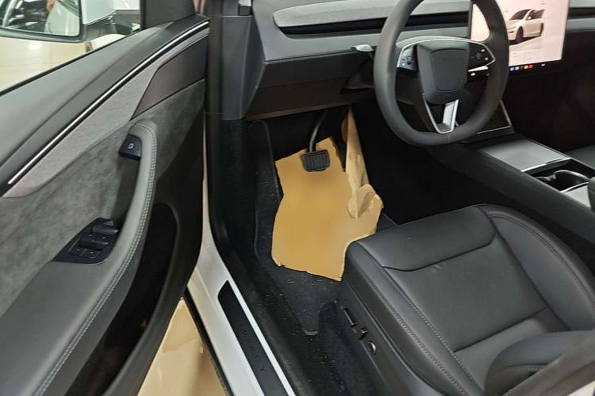Used Tesla Model Y 2026 Long-Range All-Wheel-Drive Model Driver Seat