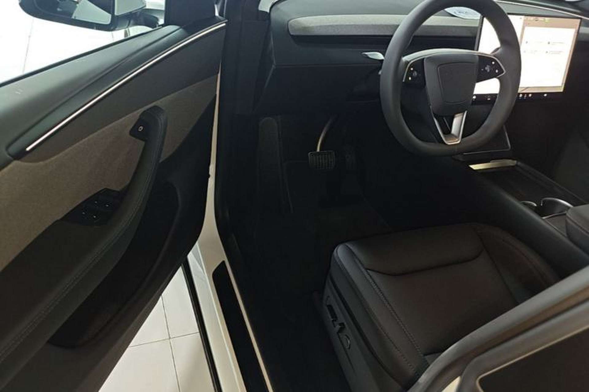 Used Tesla Model Y 2026 Rear-Drive Model Driver Seat