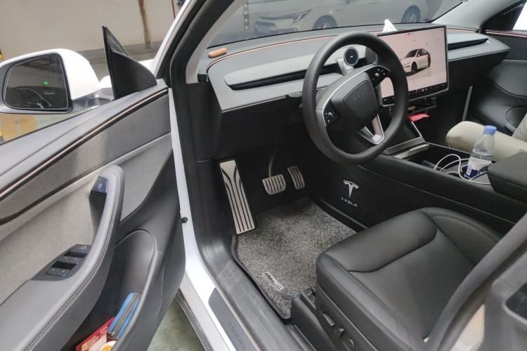 Used Tesla Model Y 2026 Model Long-Range Rear-Wheel-Drive Version Driver Seat