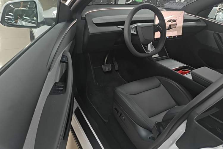 Used Tesla Model Y 2026 Rear-Drive Model Driver Seat