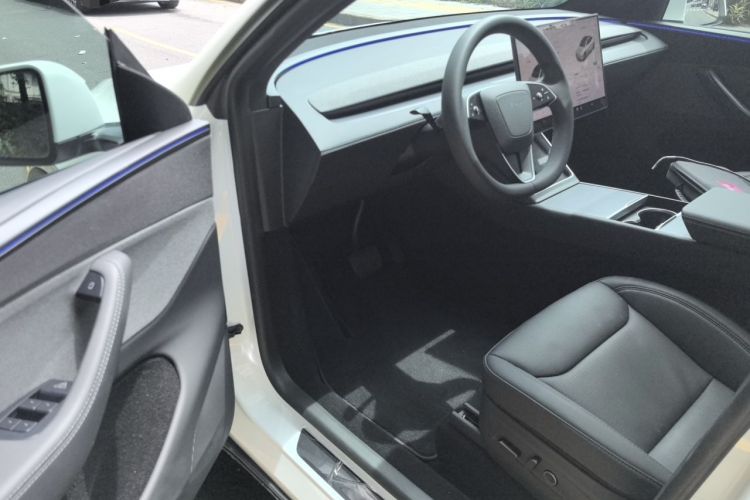 Used Tesla Model Y 2026 Rear-Drive Model Driver Seat