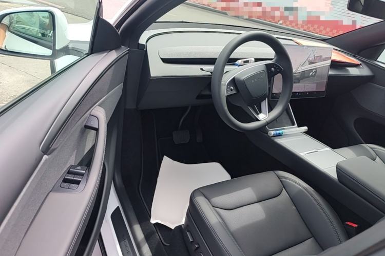 Used Tesla Model Y 2026 Rear-Drive Model Driver Seat