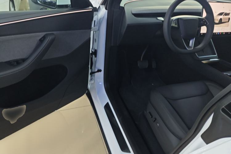 Used Tesla Model Y 2026 Rear-Drive Model Driver Seat