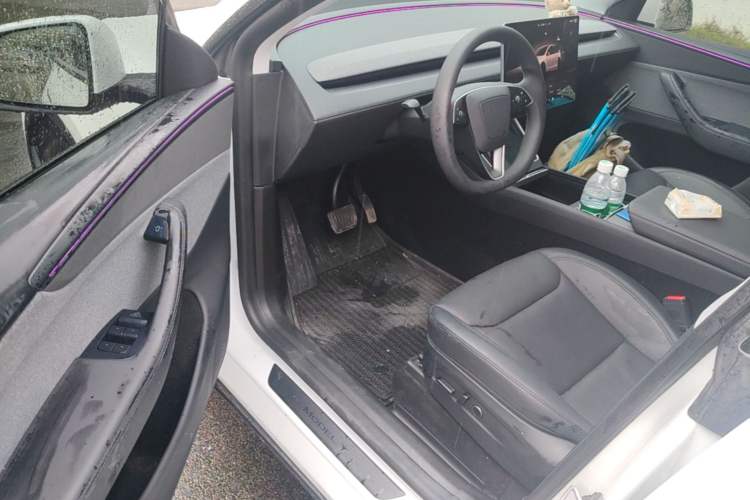 Used Tesla Model Y 2026 Model Long-Range Rear-Wheel-Drive Version Driver Seat