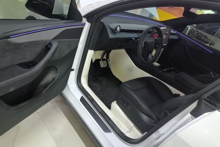 Used Tesla Model Y 2026 Long-Range All-Wheel-Drive Model Driver Seat