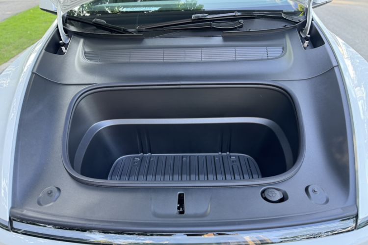 Used Tesla Model Y 2026 Facelifted Long-Range Rear-Drive Model Engine Bay