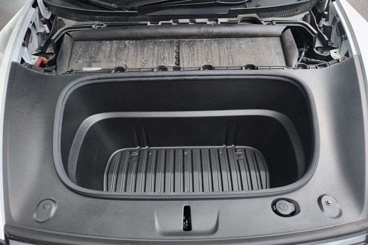 Used Tesla Model Y 2026 Model Long-Range Rear-Wheel-Drive Version Engine Bay