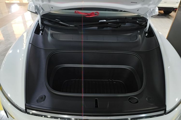 Used Tesla Model Y 2026 Rear-Drive Model Engine Bay
