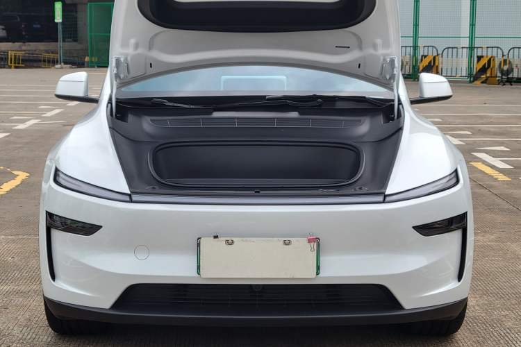 Used Tesla Model Y 2026 Model Long-Range Rear-Wheel-Drive Version Engine Bay