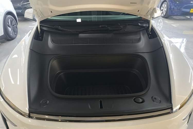Used Tesla Model Y 2026 Long-Range All-Wheel-Drive Model Engine Bay
