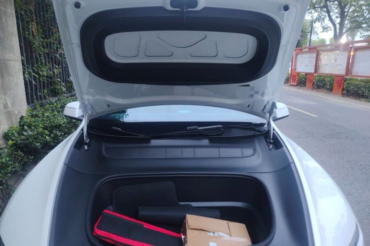 Used Tesla Model Y 2026 Rear-Drive Model Engine Bay