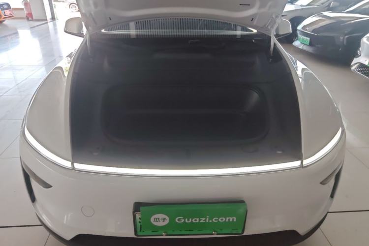 Used Tesla Model Y 2026 Rear-Drive Model Engine Bay