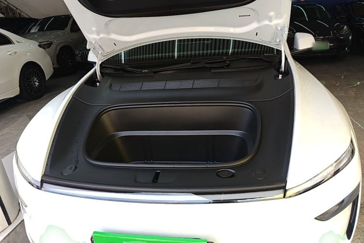 Used Tesla Model Y 2026 Rear-Drive Model Engine Bay
