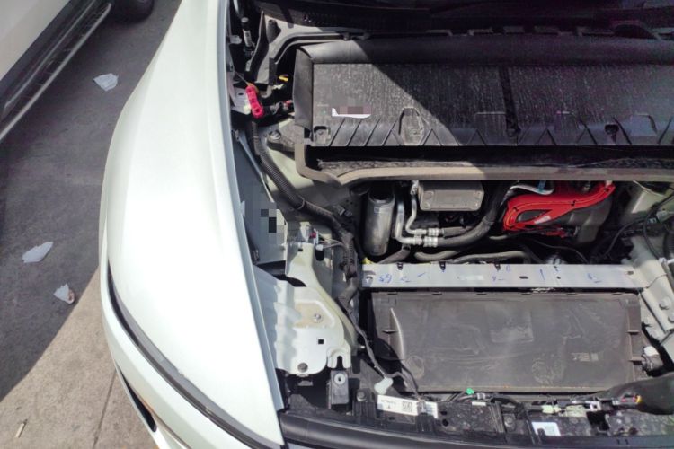 Used Tesla Model Y 2026 Facelifted Long-Range Rear-Drive Model Engine Bay Right
