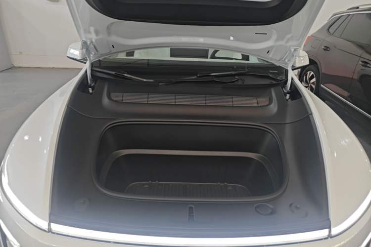 Used Tesla Model Y 2026 Model Long-Range Rear-Wheel-Drive Version Engine Bay