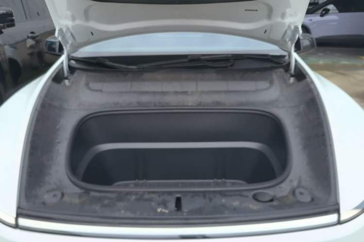 Used Tesla Model Y 2026 Facelifted Long-Range Rear-Drive Model Engine Bay