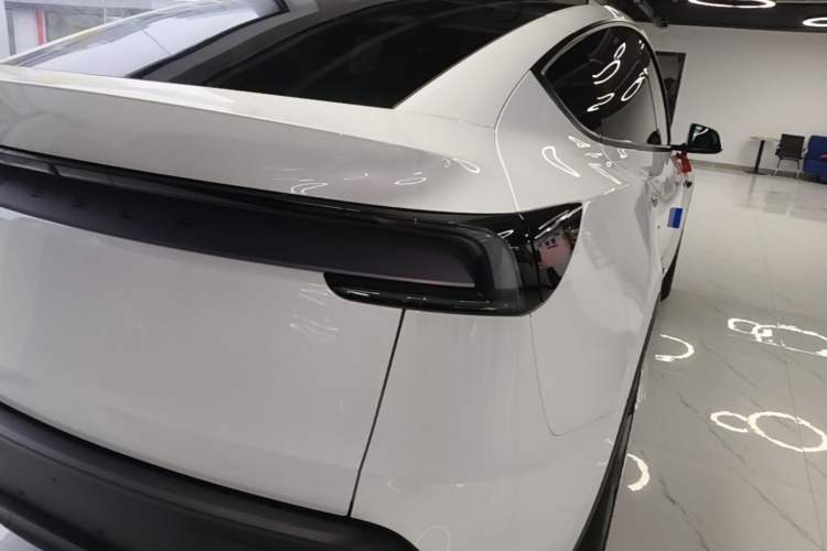 Used Tesla Model Y 2026 Rear-Drive Model Exterior 1