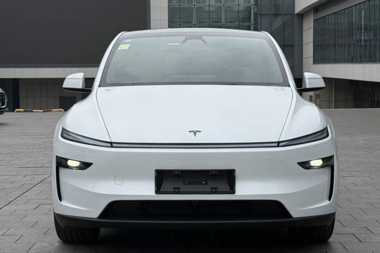 Used Tesla Model Y 2026 Rear-Drive Model Exterior 1