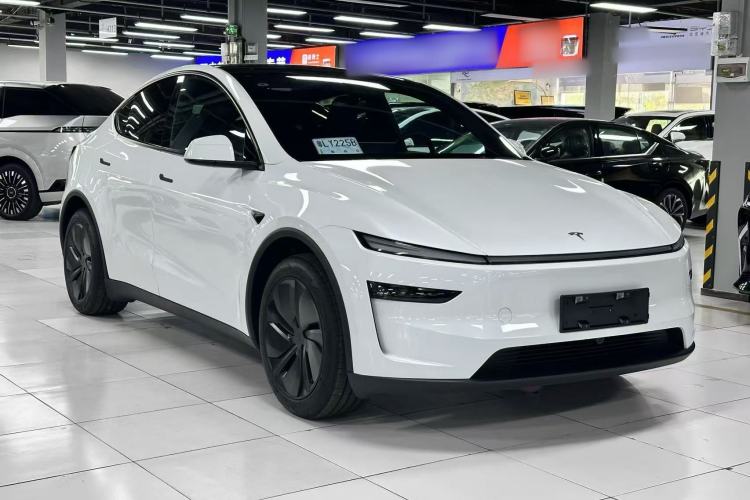 Used Tesla Model Y 2026 Rear-Drive Model Exterior 1