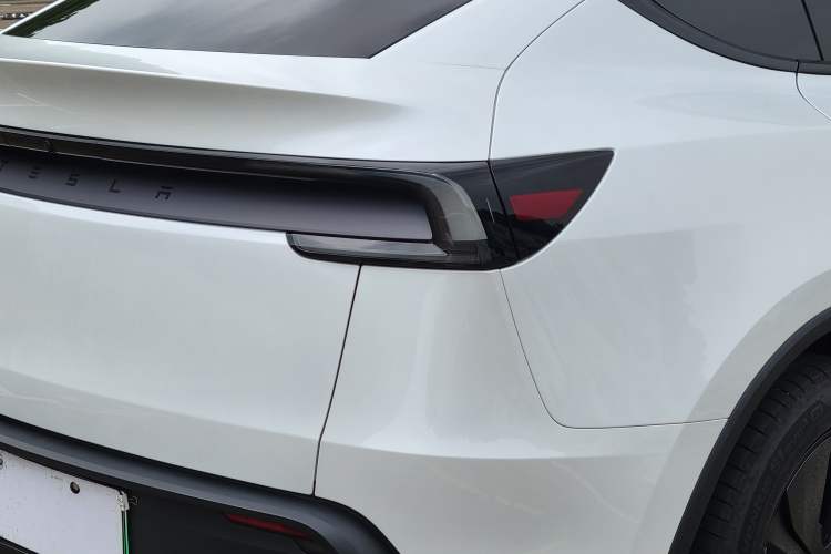 Used Tesla Model Y 2026 Model Long-Range Rear-Wheel-Drive Version Exterior 10