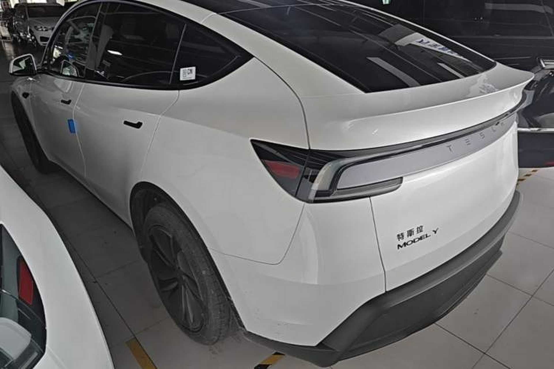 Used Tesla Model Y 2026 Rear-Drive Model Exterior 2
