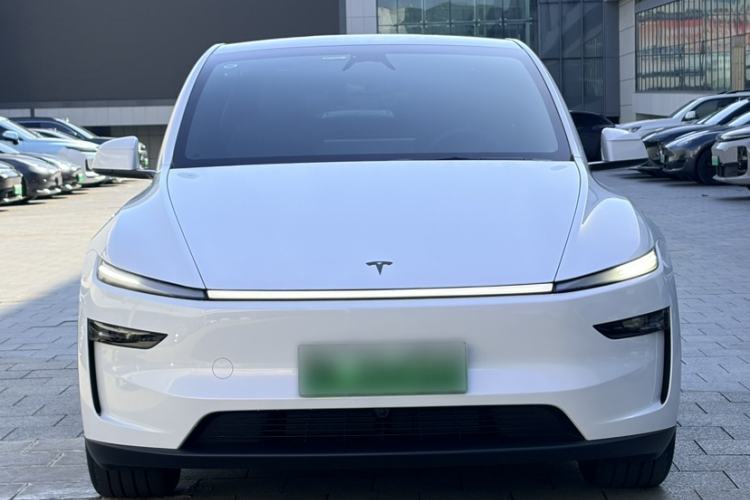 Used Tesla Model Y 2026 Rear-Drive Model Exterior 3