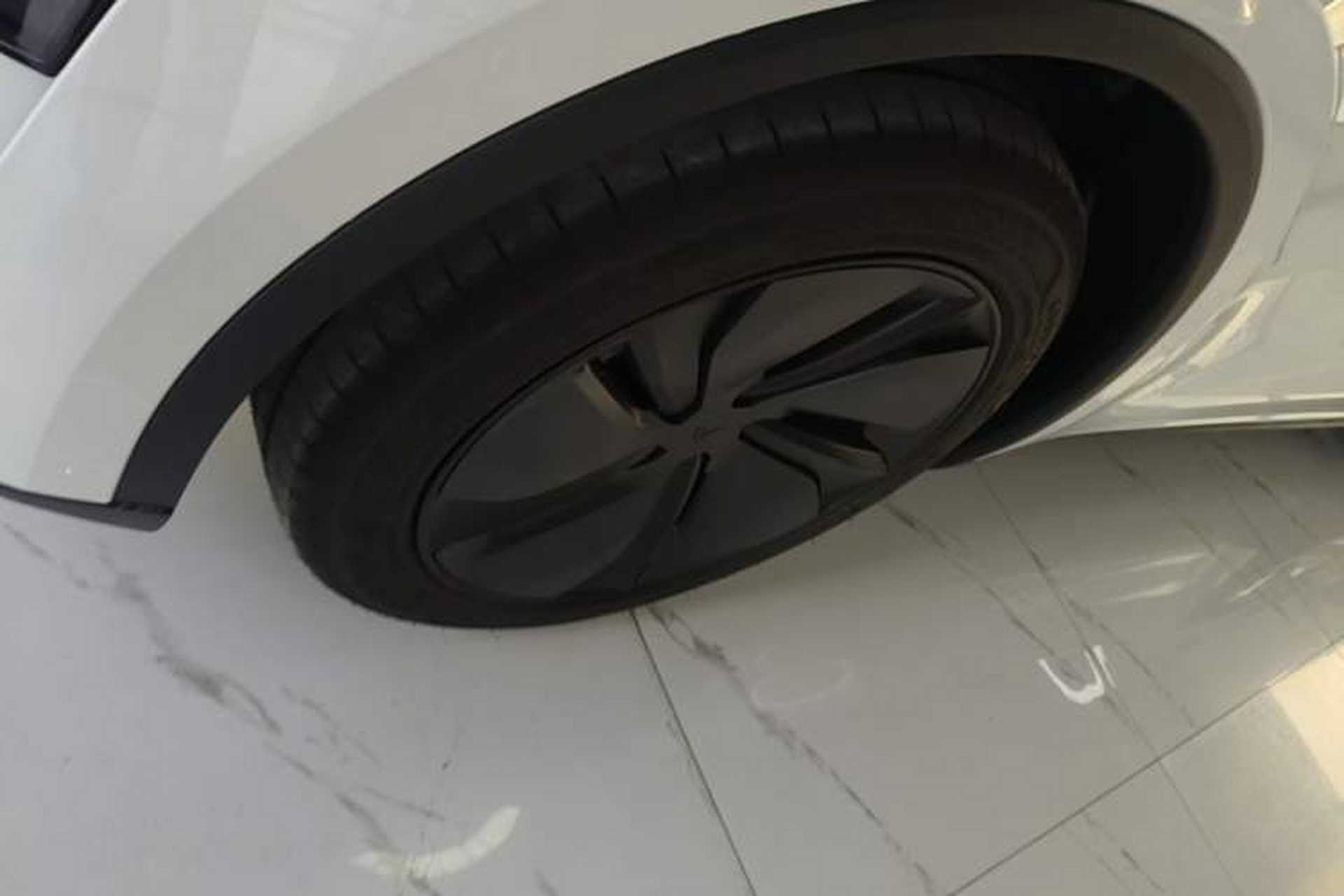 Used Tesla Model Y 2026 Rear-Drive Model Exterior 4