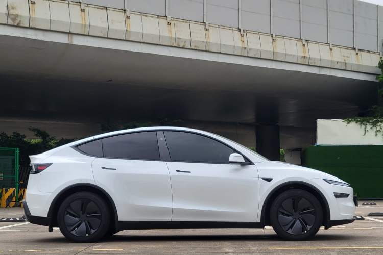 Used Tesla Model Y 2026 Model Long-Range Rear-Wheel-Drive Version Exterior 4