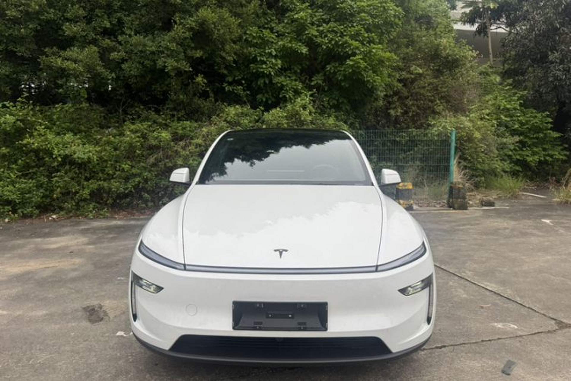 Used Tesla Model Y 2026 Model Long-Range Rear-Wheel-Drive Version Exterior 6