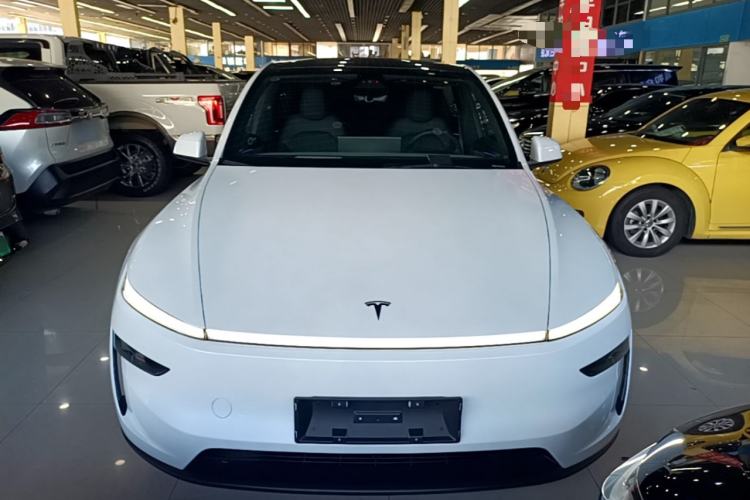 Used Tesla Model Y 2026 Facelifted Long-Range Rear-Drive Model Front