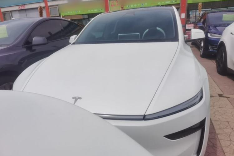 Used Tesla Model Y 2026 Model Long-Range Rear-Wheel-Drive Version Front