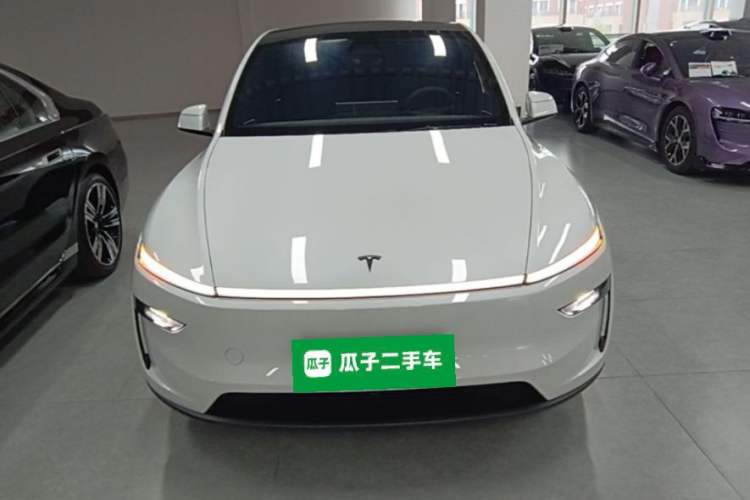 Used Tesla Model Y 2026 Rear-Drive Model Front