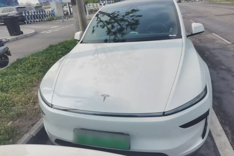 Used Tesla Model Y 2026 Rear-Drive Model Front