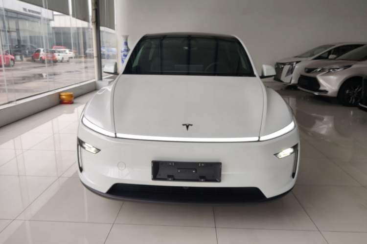 Used Tesla Model Y 2026 Rear-Drive Model Front