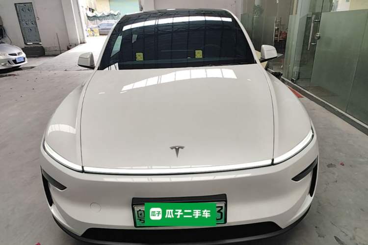Used Tesla Model Y 2026 Long-Range All-Wheel-Drive Model Front