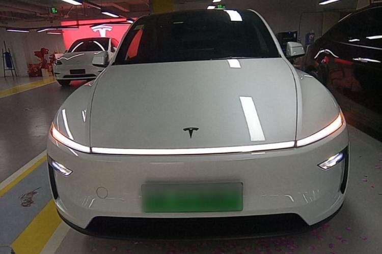 Used Tesla Model Y 2026 Rear-Drive Model Front