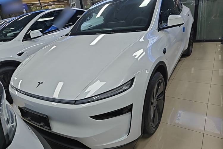 Used Tesla Model Y 2026 Rear-Drive Model Front