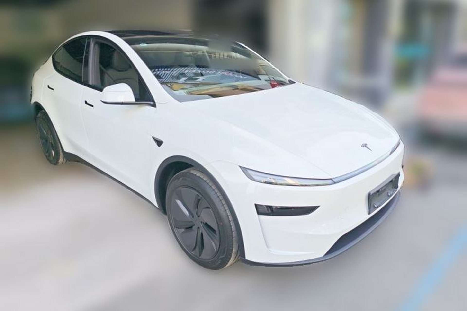 Used Tesla Model Y 2026 Rear-Drive Model Front Right 45 Deg