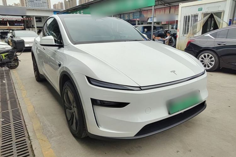 Used Tesla Model Y 2026 Model Long-Range Rear-Wheel-Drive Version Front Right 45 Deg
