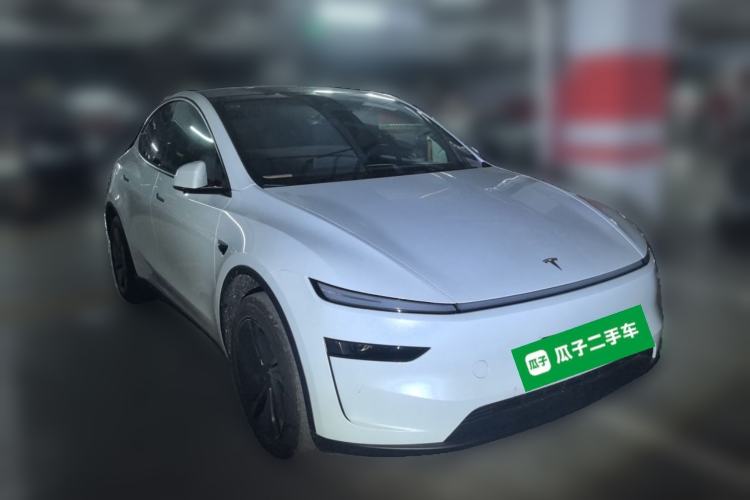 Used Tesla Model Y 2026 Facelifted Long-Range Rear-Drive Model Front Right 45 Deg