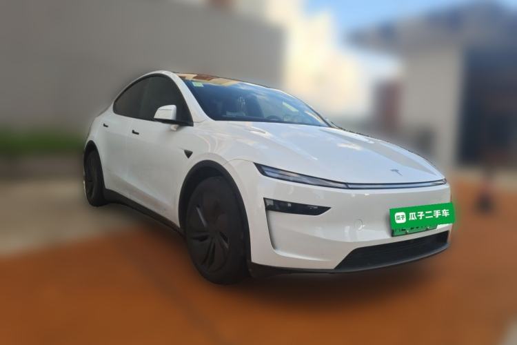 Used Tesla Model Y 2026 Rear-Drive Model Front Right 45 Deg