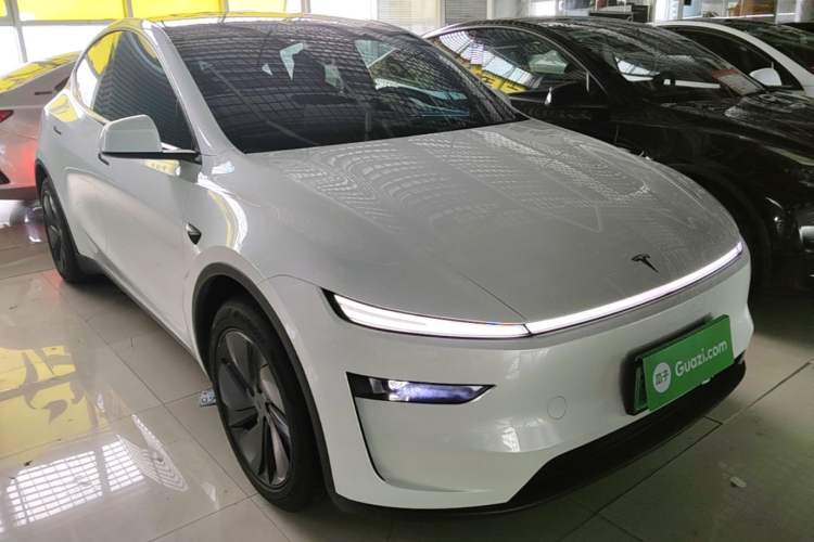 Used Tesla Model Y 2026 Model Long-Range Rear-Wheel-Drive Version Front Right 45 Deg
