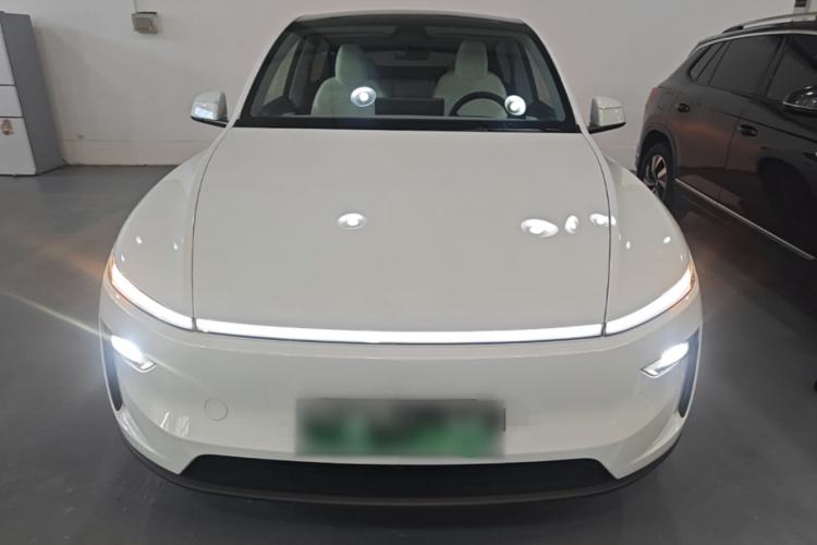 Used Tesla Model Y 2026 Model Long-Range Rear-Wheel-Drive Version Front